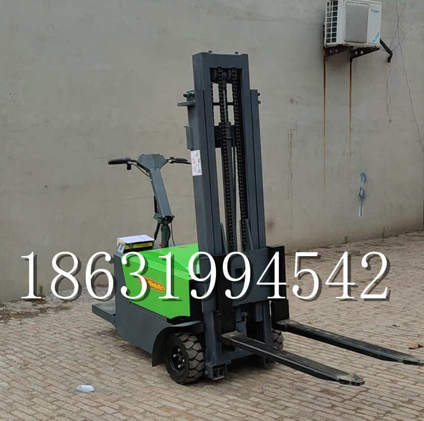 聊城市优程全电动叉车插腿式堆高车液压装卸车1.5吨升高小型站驾式铲车